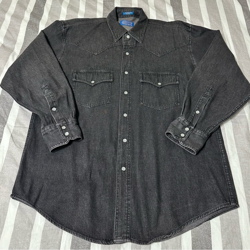 Vintage 1980’s Pendleton Black Denim Snap Pearl Button Down Shirt Size Medium